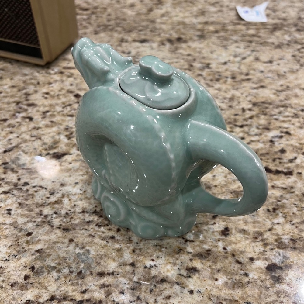 Vintage Celadon Green Ceramic Dragon Teapot Asian Mythical Tea Pot Made In China - Picture 3 of 7